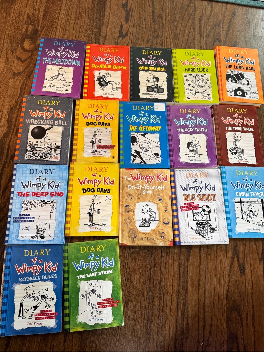 Book Collection - Multicolor - Picture 9 of 10